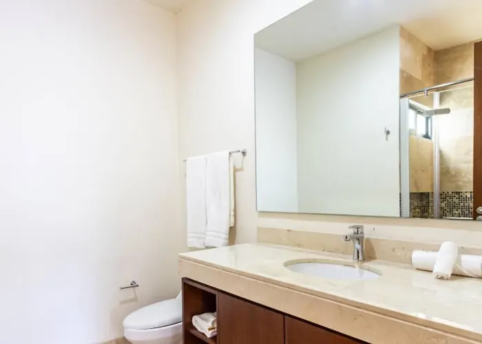 Chic Rooftop Ph, Private Pool, 1mi From The